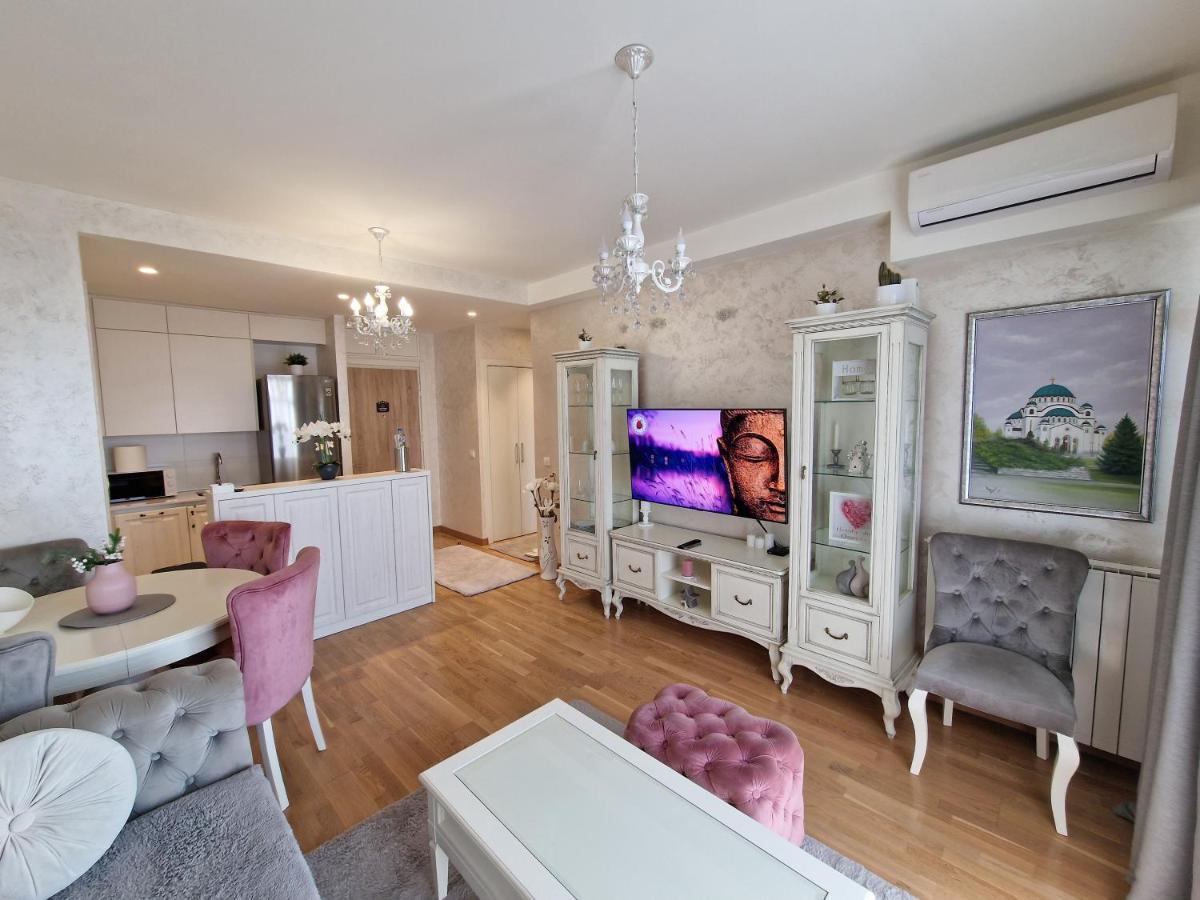 Beograd Na Vodi - BW Vista Luxury Apartment Bagian luar foto