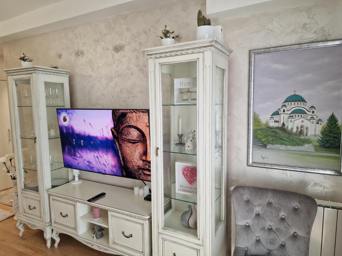 Beograd Na Vodi - BW Vista Luxury Apartment Bagian luar foto